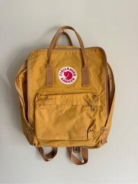 Fjallraven Kånken Backpack in Mustard